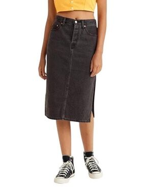 Levi’s size 27 Black Denim Midi Skirt - New
